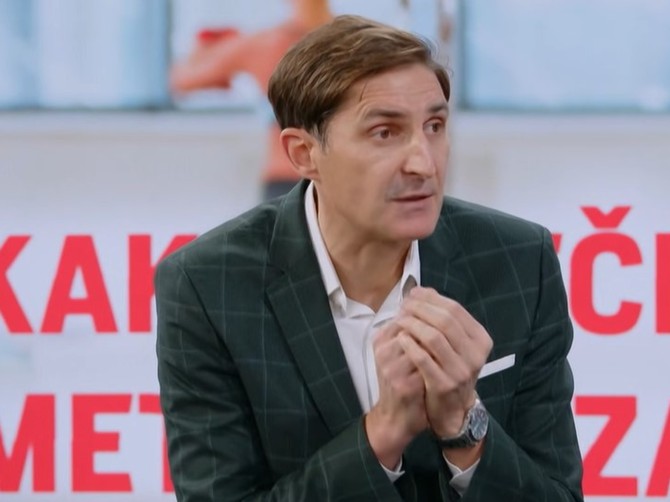 Dr Dejan Čubrilo