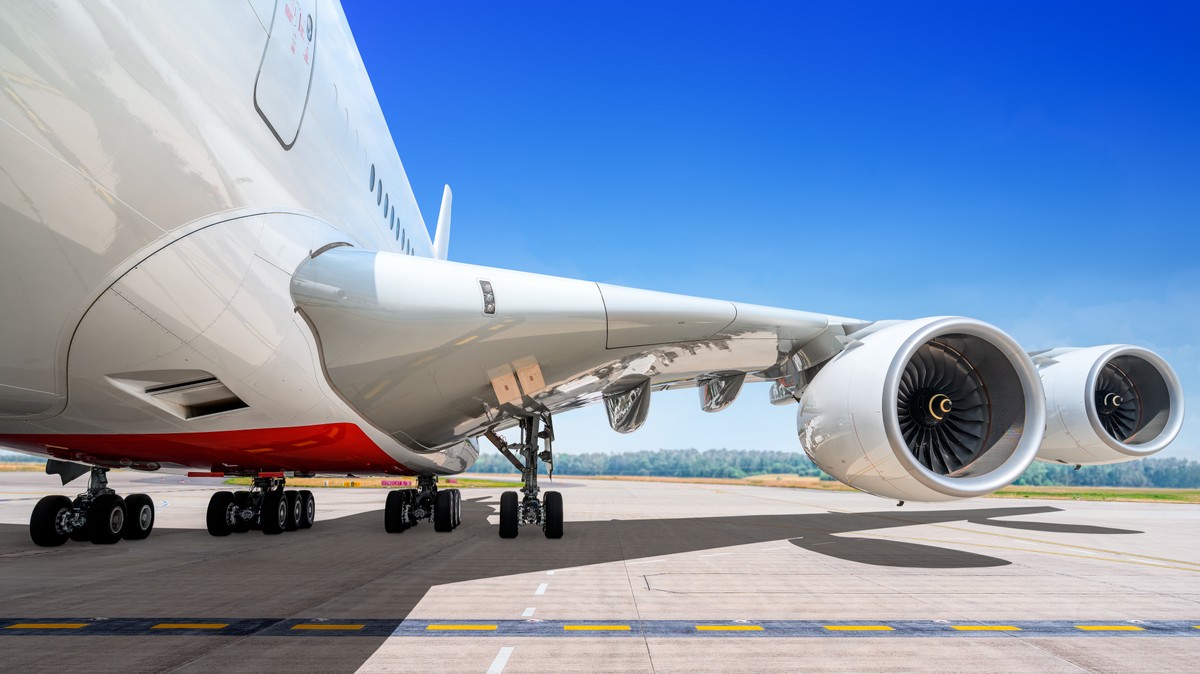 Europejskim lotniskom może zabraknąć paliwa. Padł termin