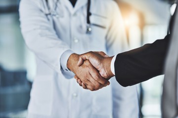 A Semmelweis Egyetemhez integrálódott az Országos Mozgásszervi Intézet