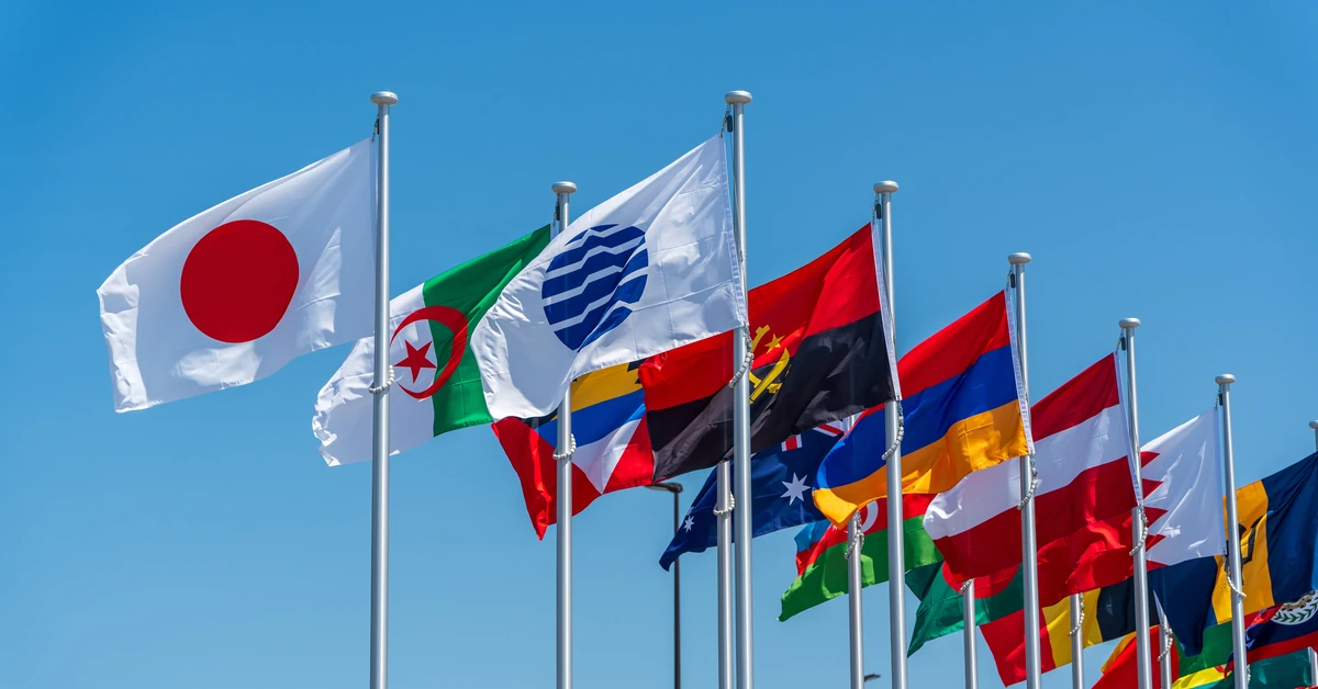 Rozwiąż błyskawiczny quiz z geografii. Dopasuj flagi do państw i zdobądź 10/10