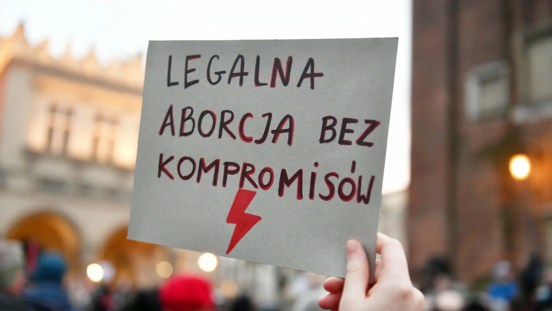 Stanie przed sądem za pomoc w aborcji. "Wsparłam ją, bo wiem, jak to jest"