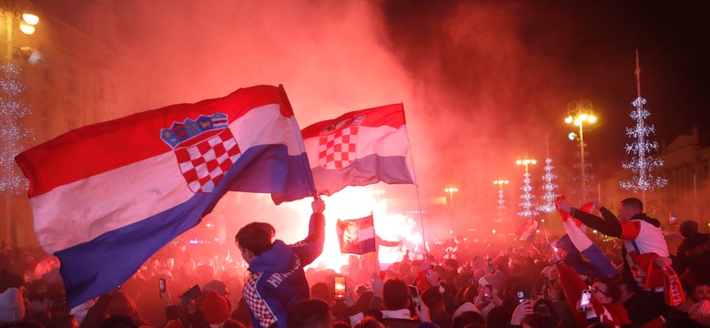 Zagrzeb nie spał tej nocy. Chorwaci świętowali 3. miejsce na mundialu [FOTO]
