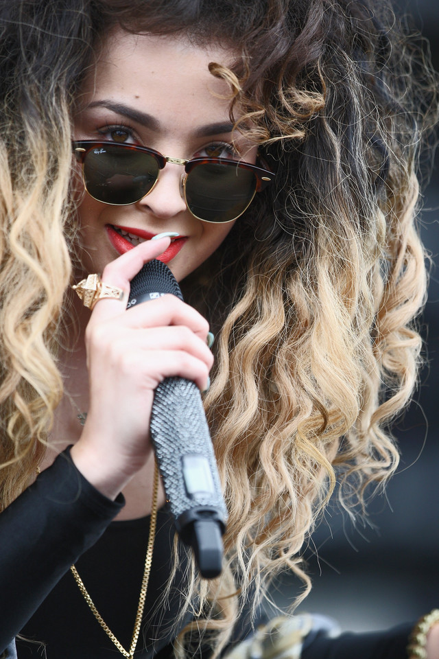 Ella Eyre