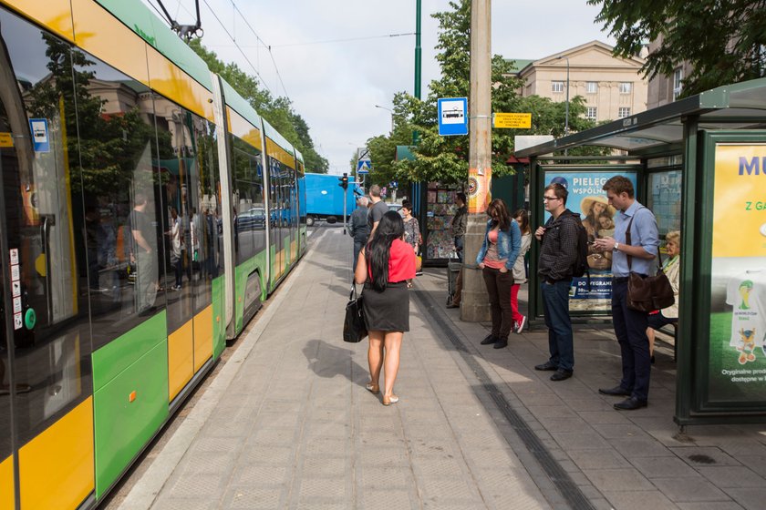 Przez letni rozkład będzie mniej tramwajów i autobusów