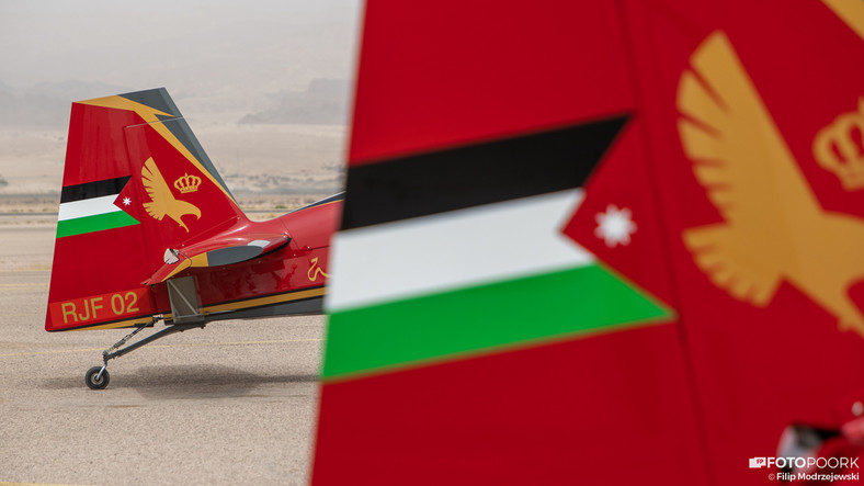 Royal Jordanian Falcons w akcji nad Jordanią
