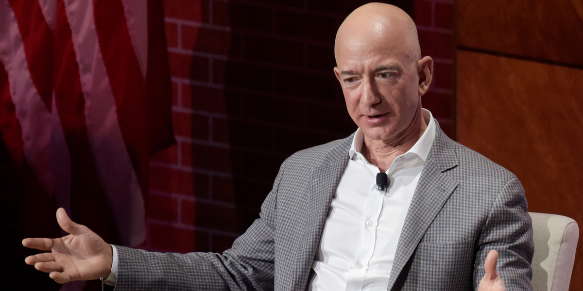 Amazon Jeffa Bezosa został uznany za najcenniejszą amerykańską firme technologiczną