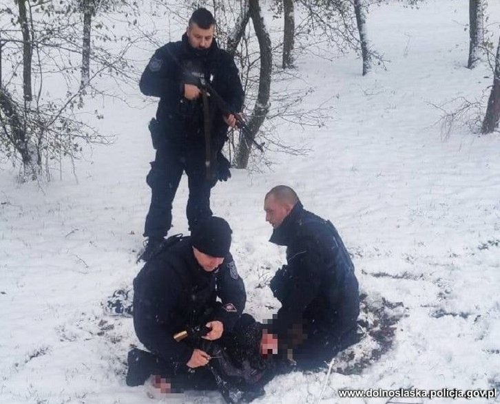 Zatrzymanie Maksymiliana F. na wrocławskim osiedlu Sępolno Źródło: Policja