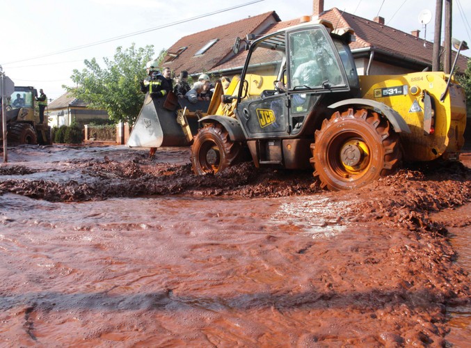 Toksyczna maź zabija na Węgrzech