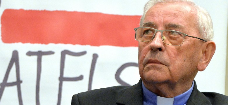 KEP usuwa wpis na Twitterze o słowach bpa Pieronka. "Dyskusja zamieniła się w hejt"