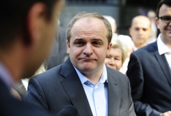 Prezes PJN: Tusk ogłosi przedterminowe wybory