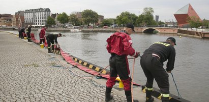 Ścieki leją się do Motławy! Jest zakaz korzystania z kąpielisk!