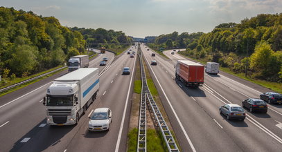 NASK ostrzega przed nowym oszustwem. Uważać muszą kierowcy jeżdżący autostradami