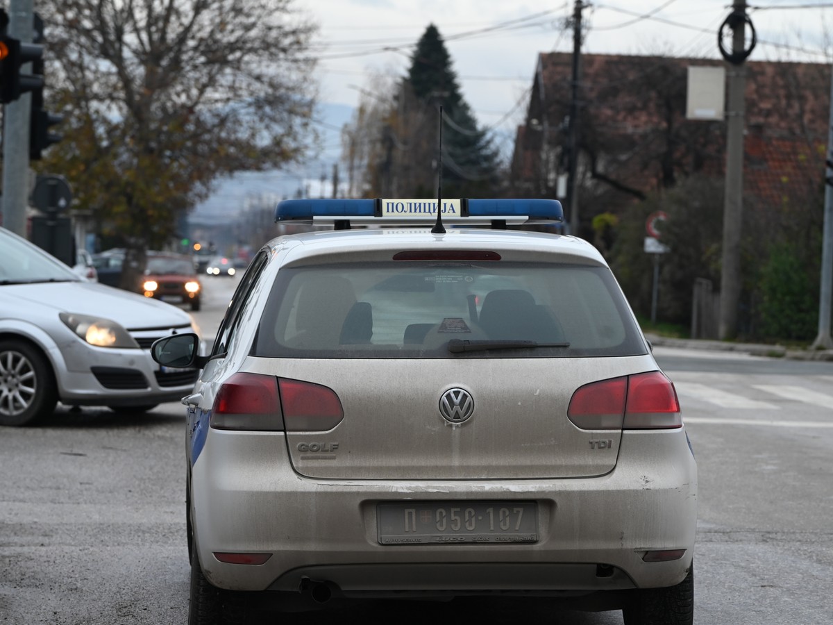 "VIDI OVU BU*ALU, UDARIĆE NAS!" Ispovest preživelog u nesreći kod Niša: Maloletnik (17) BEZ DOZVOLE se zakucao u kombi, vatrogasci SEKLI VOZILO da ih izvuku!?