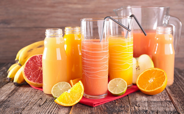 Soki, nektary, napoje owocowe – czyli co pić, żeby być zdrowym?