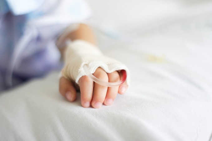 Legyen "Szép Karácsonya" a beteg gyermekeknek - már egy hívással is segíthet az adományvonalon!