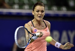 Turniej WTA w Tokio: Radwańska pokonała mistrzynię olimpijską i awansowała do półfinału