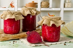 Buraczki na zimę Remigiusza Rączki to hit. Rodzina będzie zajadać ze smakiem