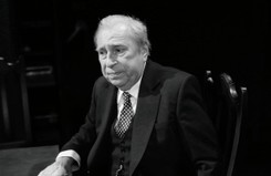 Pogrzeb Jerzego Stuhra będzie nietypowy. Rozpocznie się 'od bramy' cmentarza