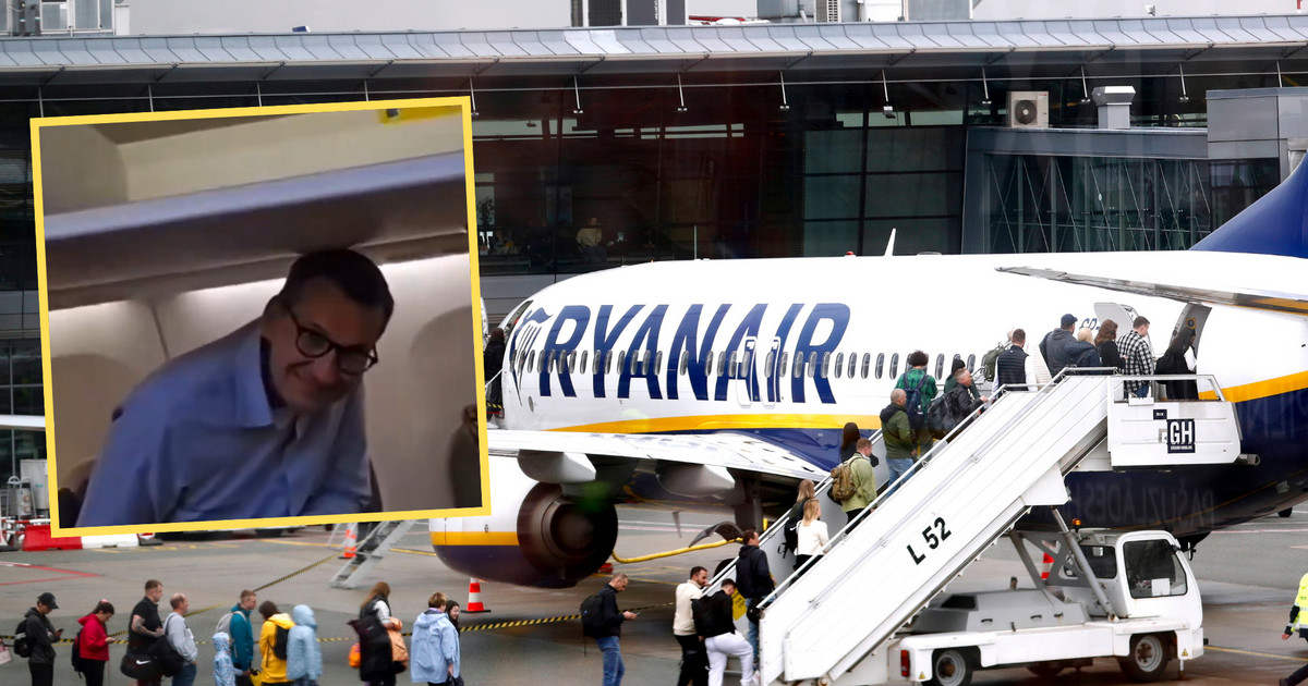 Nagrali Morawieckiego all’aeroporto Samolocie Ryanair.  “Condividi il tuo stało?” [WIDEO]