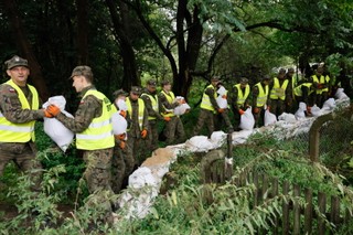 Podwyżki dla żołnierzy WOT. Dziś wchodzi w życie rozporządzenie [STAWKI]
