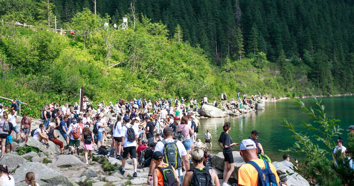 "Długi weekend w Zakopanem" - pomyśleli wszyscy. Szturm turystów na Tatry