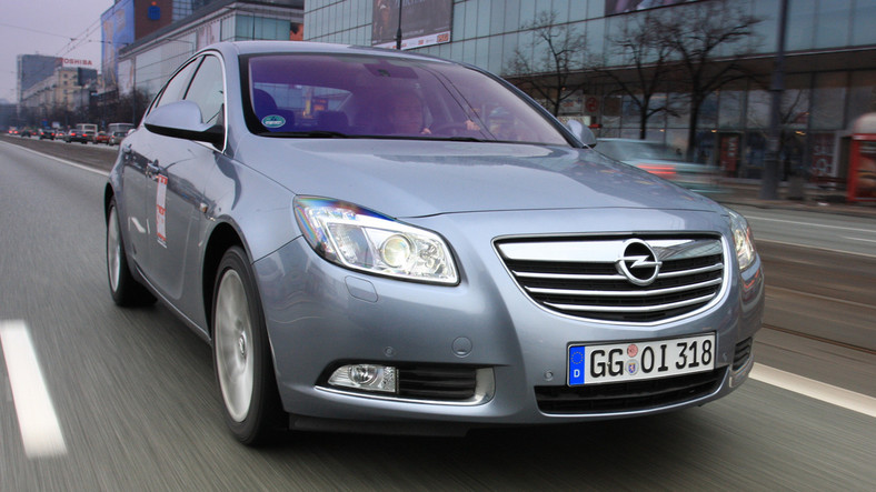 Opel Insignia I A (2008-17) – 29 500 zł za 2011 r.