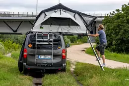 Zrób sobie taniego kampera. Tak dostosujesz swoje auto na wakacyjny wyjazd