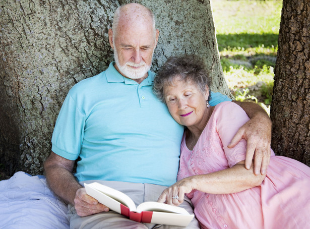 Dwujęzyczność opóźnia objawy Alzheimera