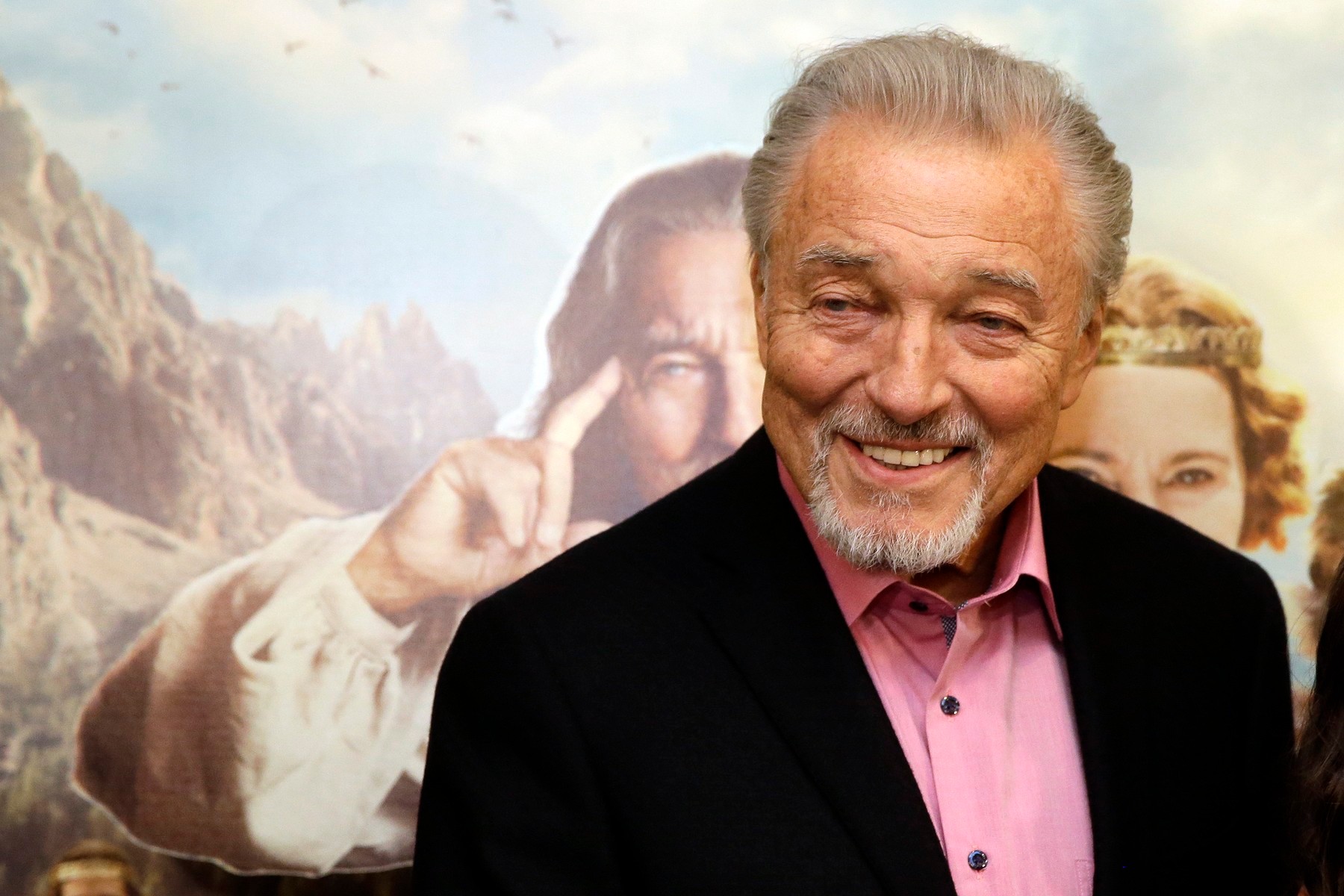 Český spevák Karel Gott.