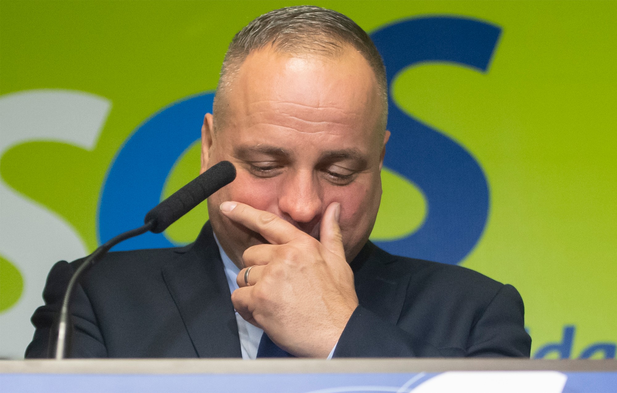 Juraj Droba oslavoval víťazstvo vo voľbách. 