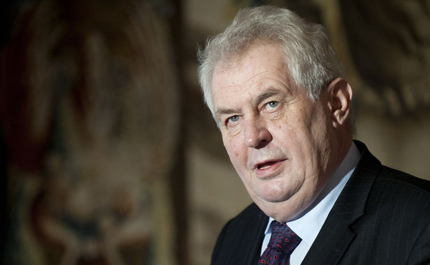 Zeman apeluje: Unia Europejska powinna zamknąć granice przed migrantami