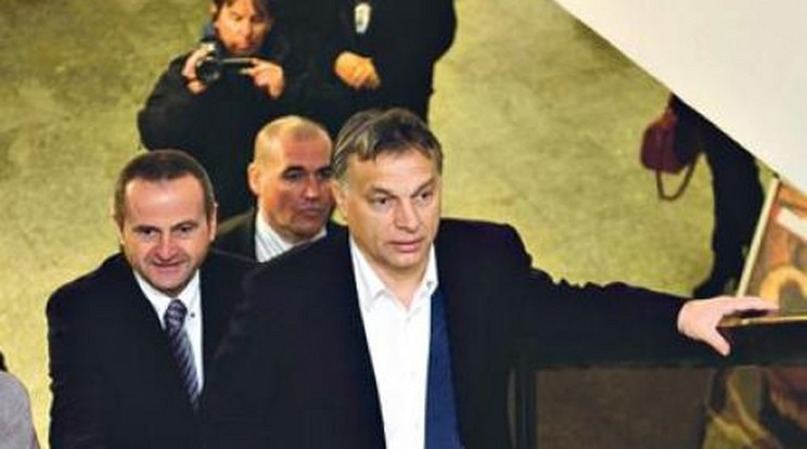 Laza szerelésben Orbán Viktor