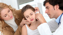 Zapalenie ucha u dziecka - przyczyny, objawy i leczenie