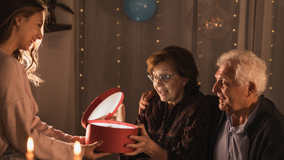 Koju baku dete više voli, s mamine ili tatine strane?