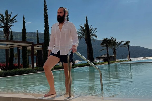 INTIMNE SLIKE NAŠEG GLUMCA DOSPELE U JAVNOST Prvi put progovorio o skandalu: "Mislio sam da mi je gotova karijera"