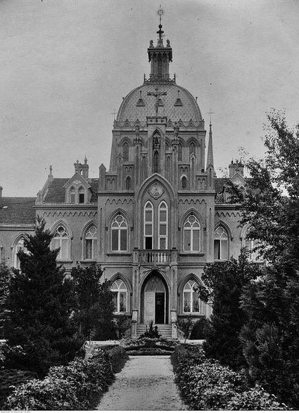 Katedra Mariawitów w latach przedwojennych. Źródło: NAC – Narodowe Archiwum Cyfrowe www.nac.gov.pl/