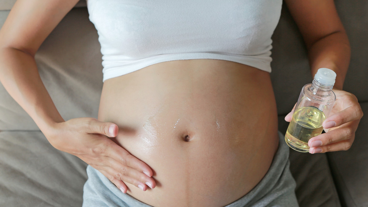 Rozstępy w ciąży: jak powstają i jak im skutecznie zapobiegać? 