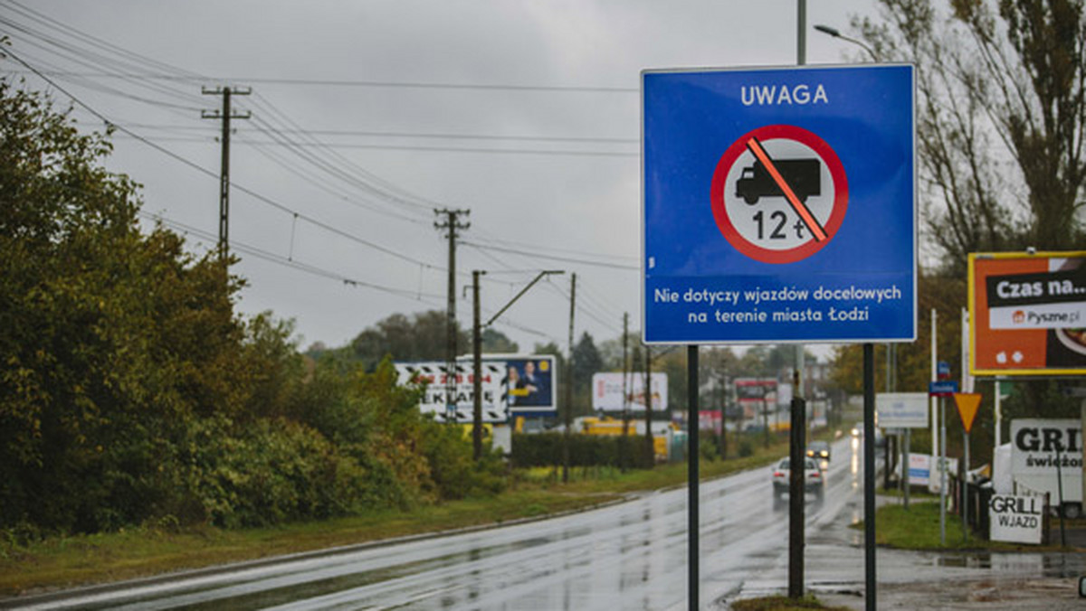 Ponad sześć miesięcy temu władze Łodzi zdecydowały się na wprowadzenie zakazu wjazdu do miasta ciężarówek o masie powyżej 12 ton. Jak wynika z badań Inspekcji Transportu Drogowego oraz policji, zakaz się sprawdza.