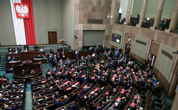 Sejm w środę debatował nad sprawozdaniem komisji spraw zagranicznych dotyczącym poselskiego projektu uchwały autorstwa Lewicy ws. solidarności z Ukrainą