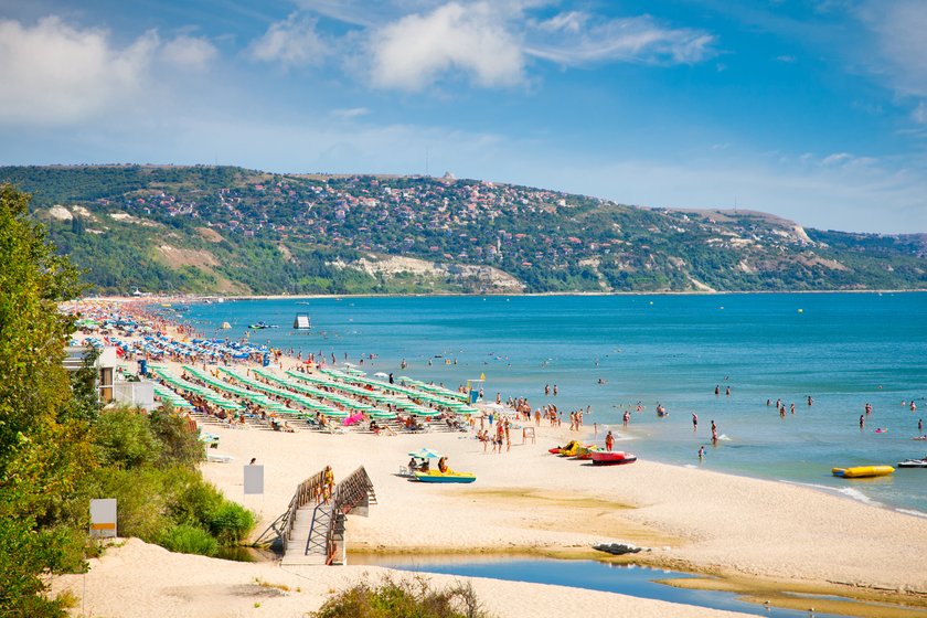 Marzysz o plażowaniu? Poszukaj słońca za granicą!