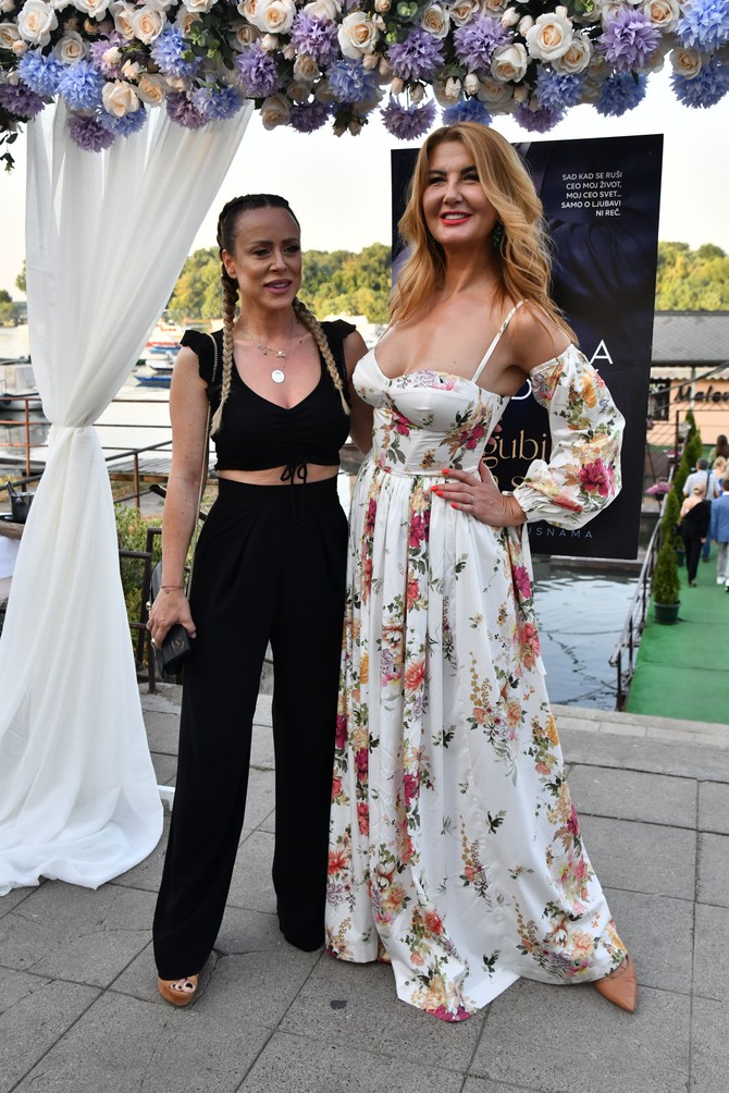 Promociji Vesne Dedić prisustvovale su brojne slavne dame 