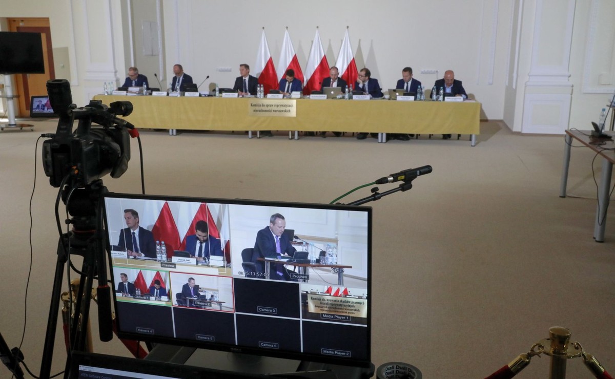 Komisja reprywatyzacyjna bada sprawę działek przy ul. Szarej. Świadek: Miasto nabrało "wody w usta"