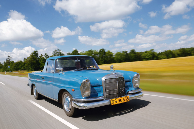 Mercedes 190 (W110)