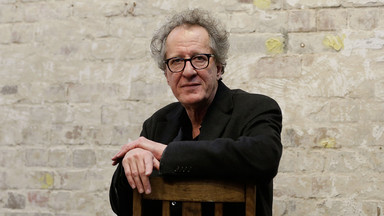 Geoffrey Rush jako Albert Einstein w serialu "Geniusz". Premiera na kanale National Geographic Channel