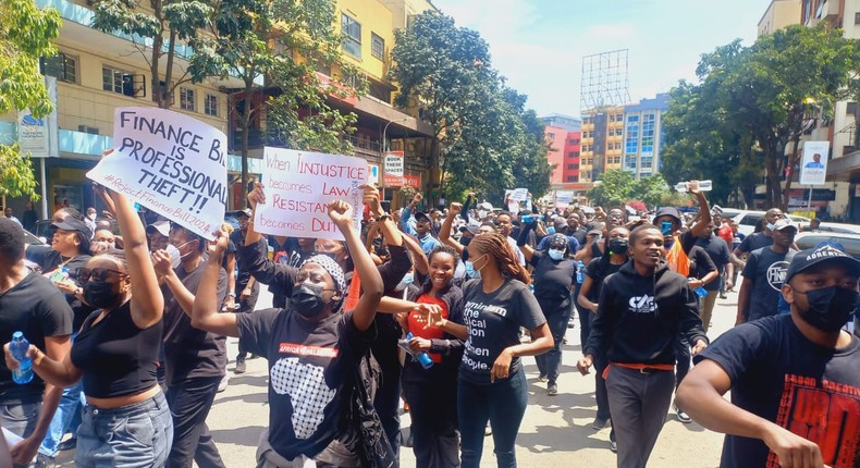 Kenyans protesting tax propasals in the Finance Bill 2024