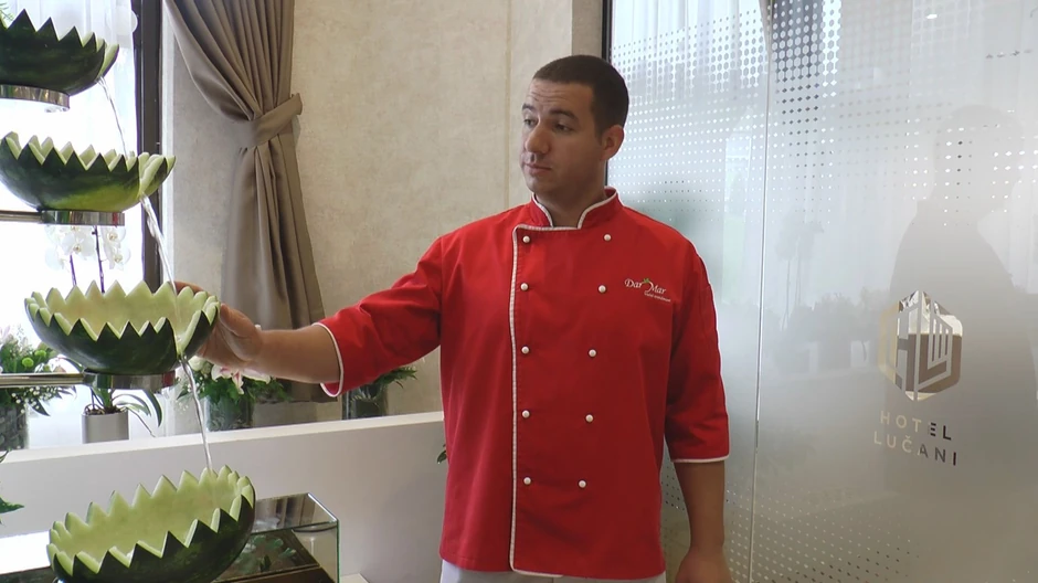 Vatrogasac Darko, karving majstor