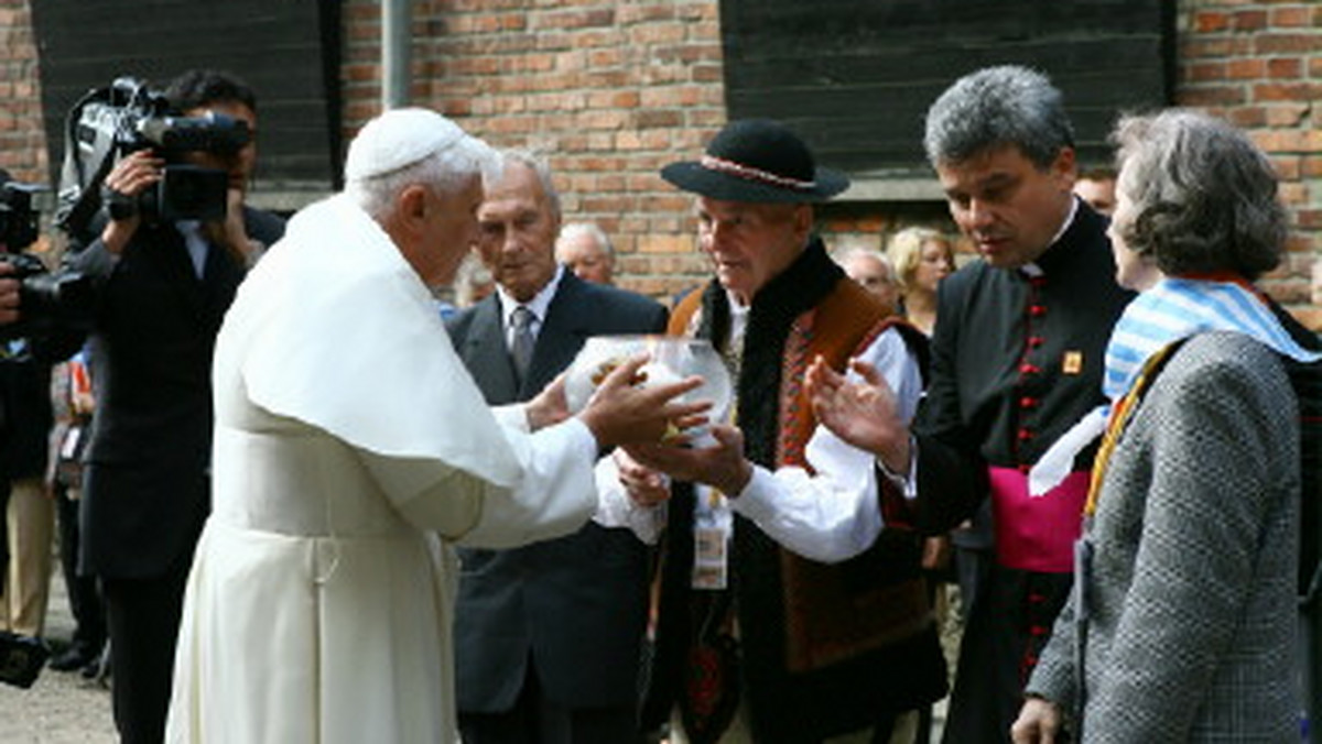 POLAND-POPE-VISIT-BENEDICT