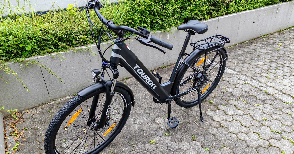 799 Euro karşılığında düşük adımlı iyi trekking bisikleti: E-Bike Touroll J1 ST testte