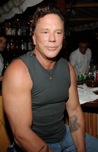 Mickey Rourke skończył 59 lat - zobacz, jak się zmieniał