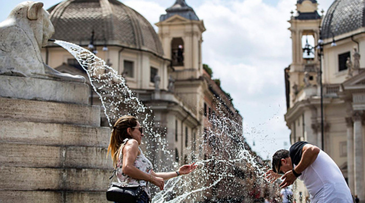 Hatalmas a hőség Olaszországban/Fotó: MTI/EPA/ANSA/Angelo Carconi